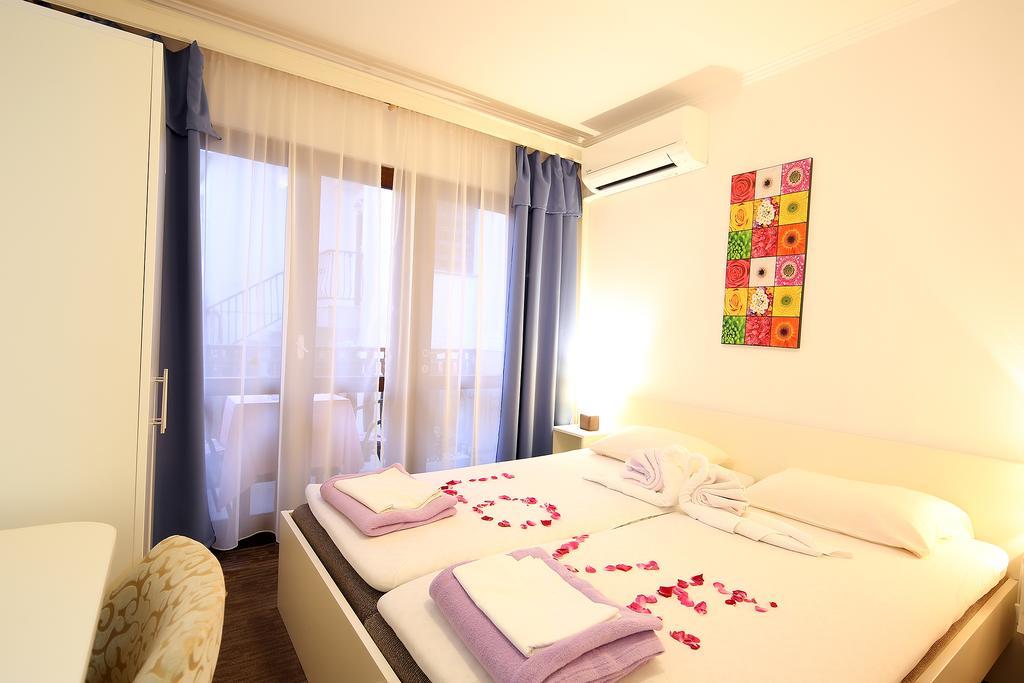 Guest House Zeba & Riviera Šilo Dış mekan fotoğraf