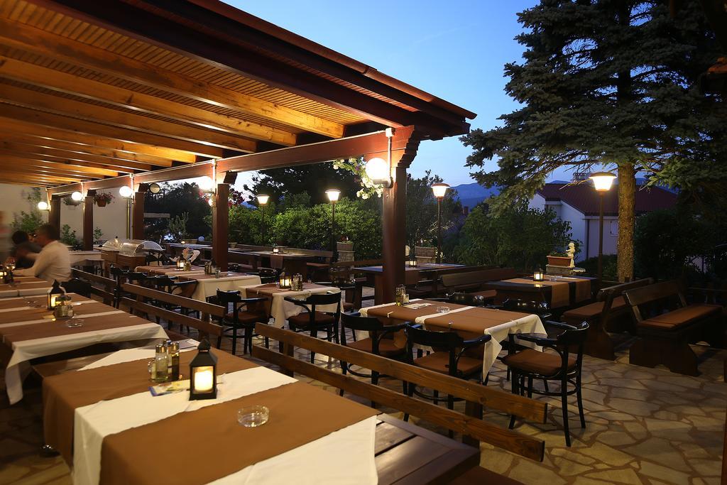 Guest House Zeba & Riviera Šilo Dış mekan fotoğraf