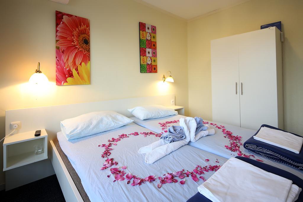 Guest House Zeba & Riviera Šilo Dış mekan fotoğraf
