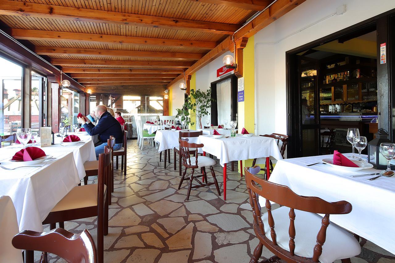 Guest House Zeba & Riviera Šilo Dış mekan fotoğraf